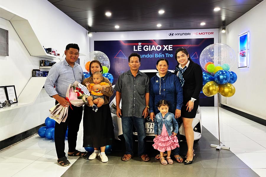 Hình ảnh: Lễ giao xe tại Đại lý Hyundai Bến Tre